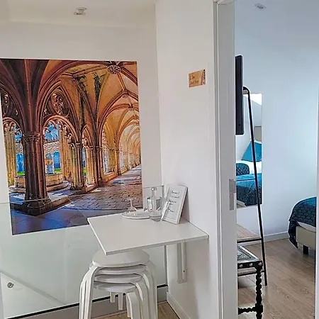 Local Vitoria Πανσιόν