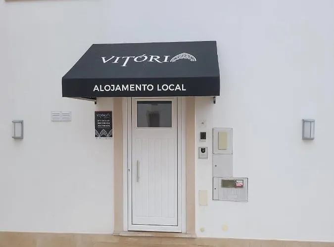 Local Vitoria ゲストハウス