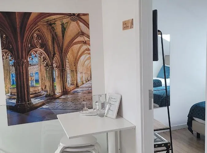 Local Vitoria ゲストハウス バターリャ